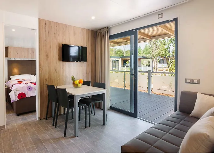 Mobile Homes With Pool In Tar - Porec-istrien 38572 Semesterpark