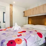 Kompleks wypoczynkowy Mobile Homes With Pool In Tar - Porec-istrien 38572 Poreč