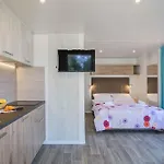 Mobile Homes With Pool In Tar - Porec-istrien 38572 Poreč