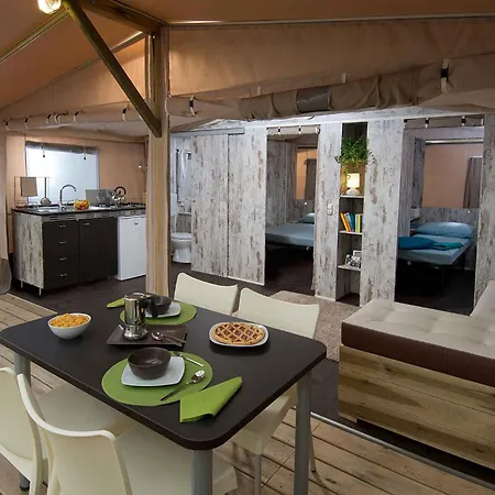 Holiday park Mobile Homes With Pool In Tar - Porec-istrien 38572 Porec