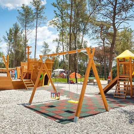 منتزه العطل Mobile Homes With Pool In Tar - Porec-istrien 38572