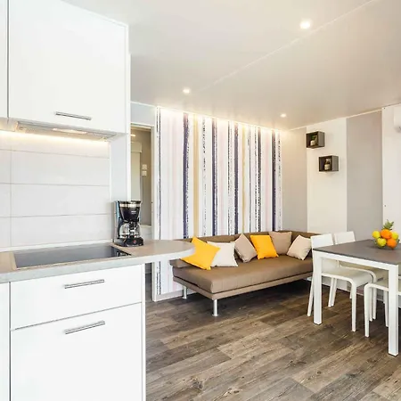 منتزه العطل Mobile Homes With Pool In Tar - Porec-istrien 38572