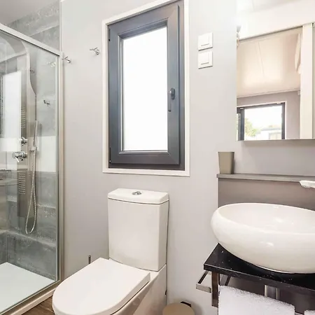 Mobile Homes With Pool In Tar - Porec-istrien 38572 Feriepark *