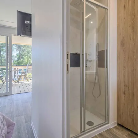 Mobile Homes With Pool In Tar - Porec-istrien 38572 * بوريتش