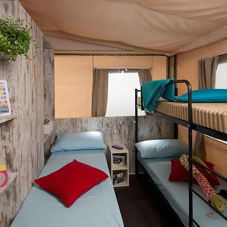 منتزه العطل Mobile Homes With Pool In Tar - Porec-istrien 38572 بوريتش