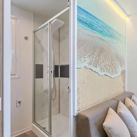 Mobile Homes With Pool In Tar - Porec-istrien 38572 بوريتش