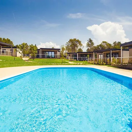 منتزه العطل Mobile Homes With Pool In Tar - Porec-istrien 38572 *