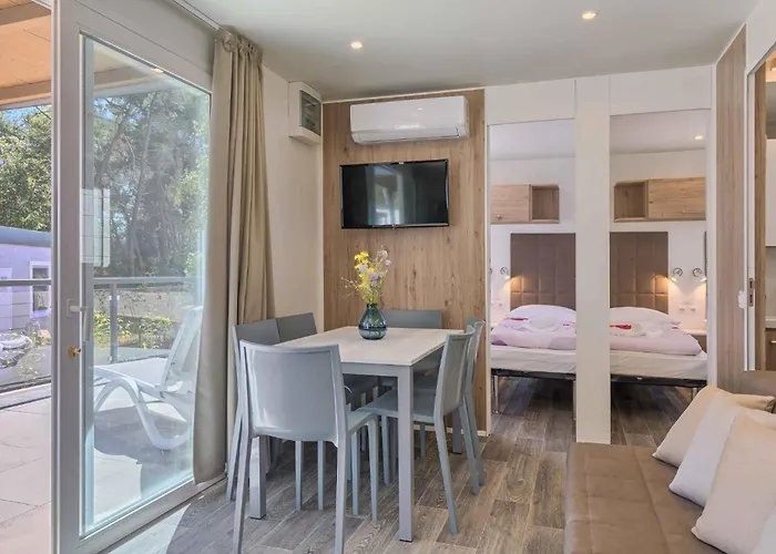 Mobile Homes With Pool In Tar - Porec-istrien 38572 Porec