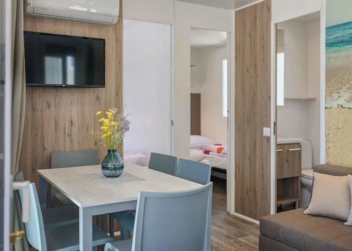 Mobile Homes With Pool In Tar - Porec-istrien 38572 Holiday park