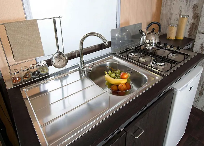 פארק נופש Mobile Homes With Pool In Tar - Porec-istrien 38572 פורץ