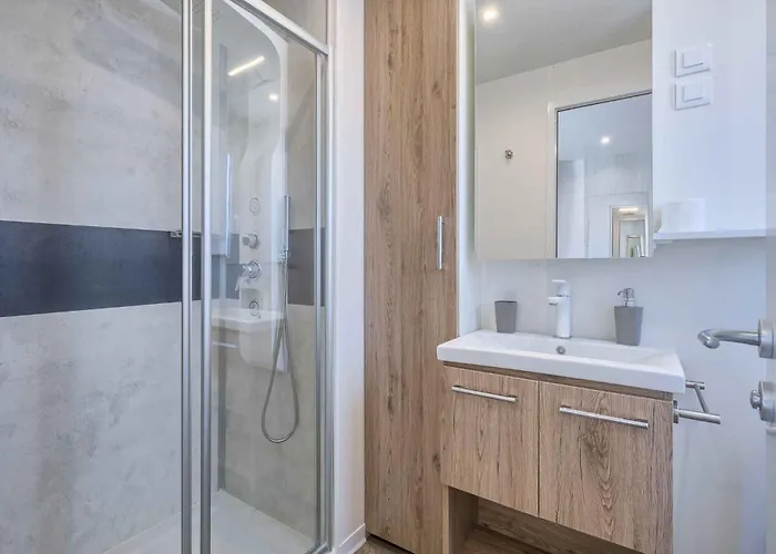 פארק נופש Mobile Homes With Pool In Tar - Porec-istrien 38572