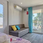 Mobile Homes With Pool In Tar - Porec-istrien 38572 포레치